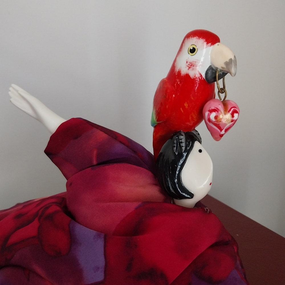 Artistic Ceramic Figurine with Parrot - Picture 8 of 14